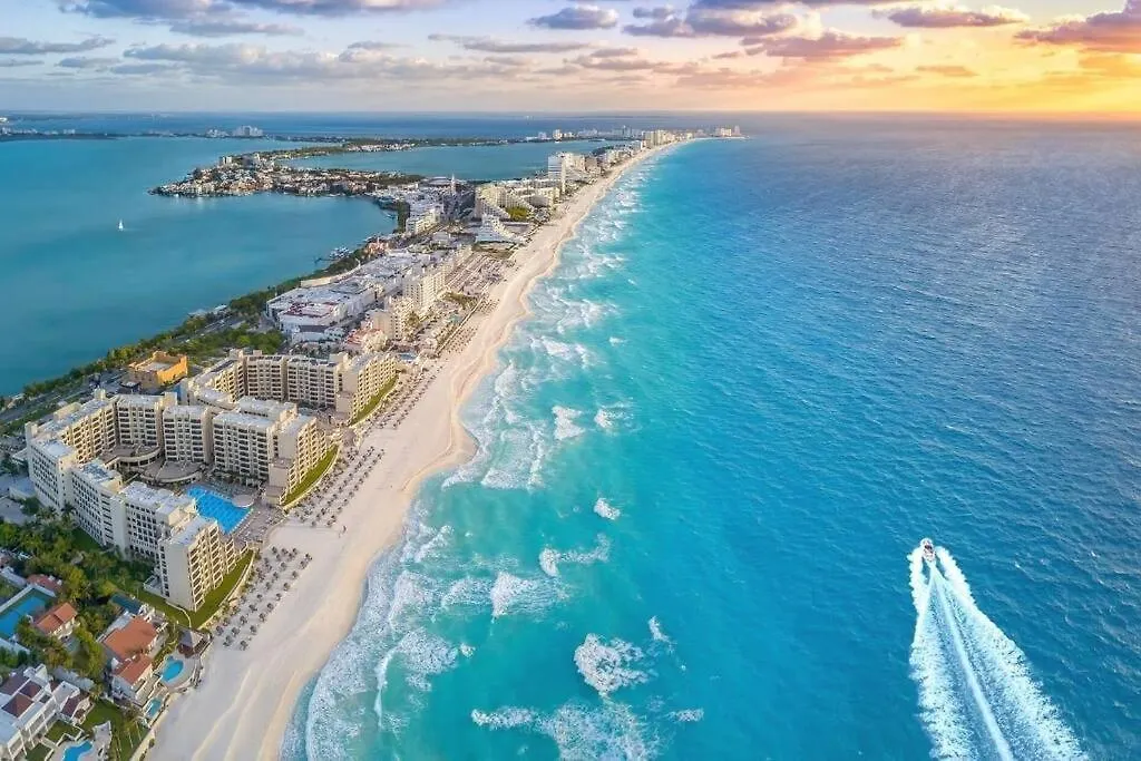 Villa Cancun Prime All-Inclusive Mansion - Double Suite Mexico
